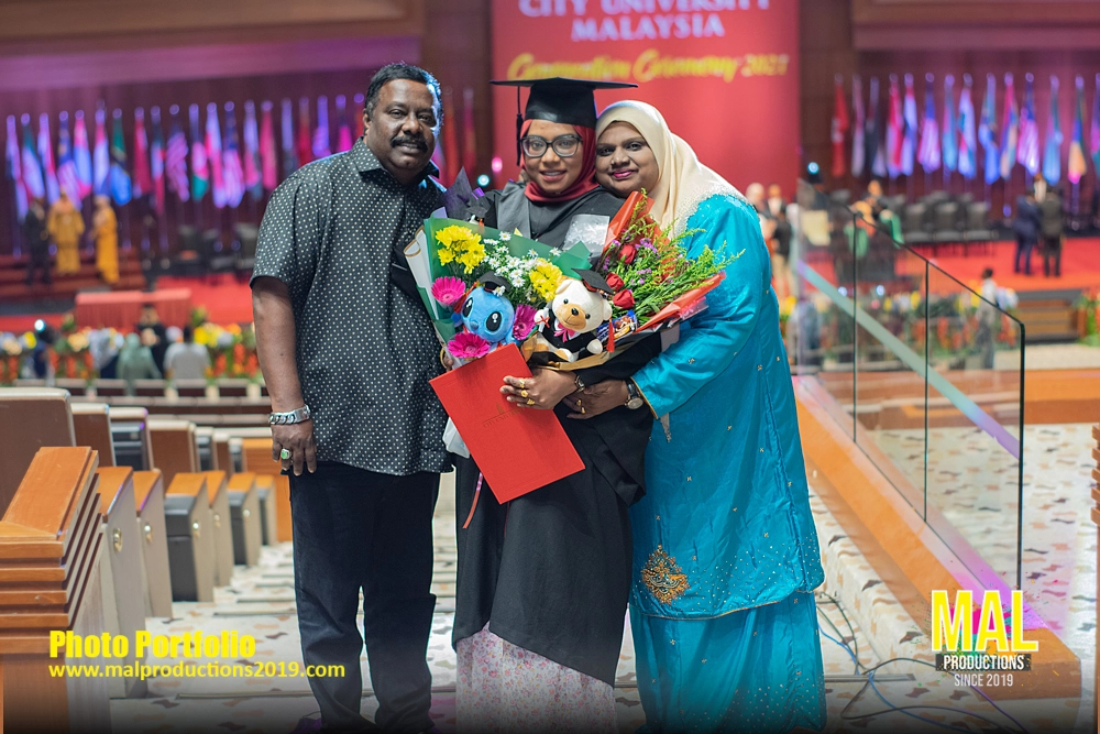 Gaduation Convocation Putrajaya Family Portfolio MAL 2019 -5.webp